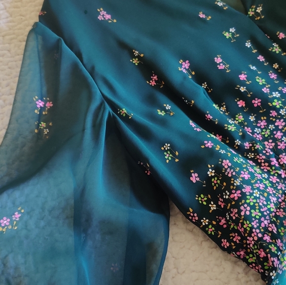 Hand painted flowers elegant evening gown - Picture 10 of 11